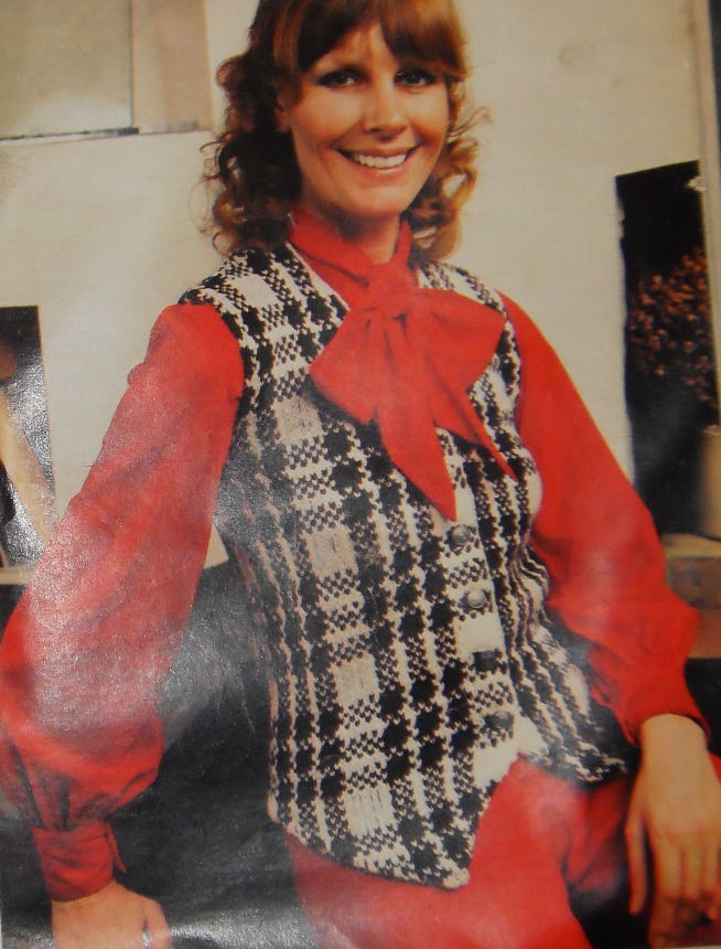 Blouses with Tienecks 10406-blouses-with-tienecks.jpg