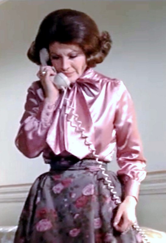 Blouses with Tienecks 10869-blouses-with-tienecks.jpg