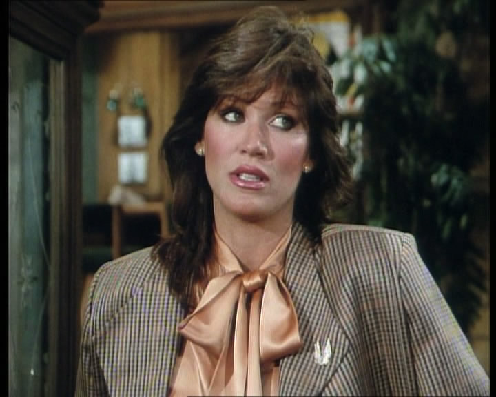 Re: CELEBRITIES IN BLOUSES 11076-re--celebrities-in-blouses.jpg