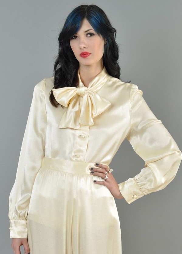 Blouses with Tienecks 11082-blouses-with-tienecks.jpg