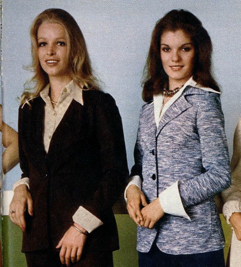 Re: CELEBRITIES IN BLOUSES 11214-re--celebrities-in-blouses.jpg